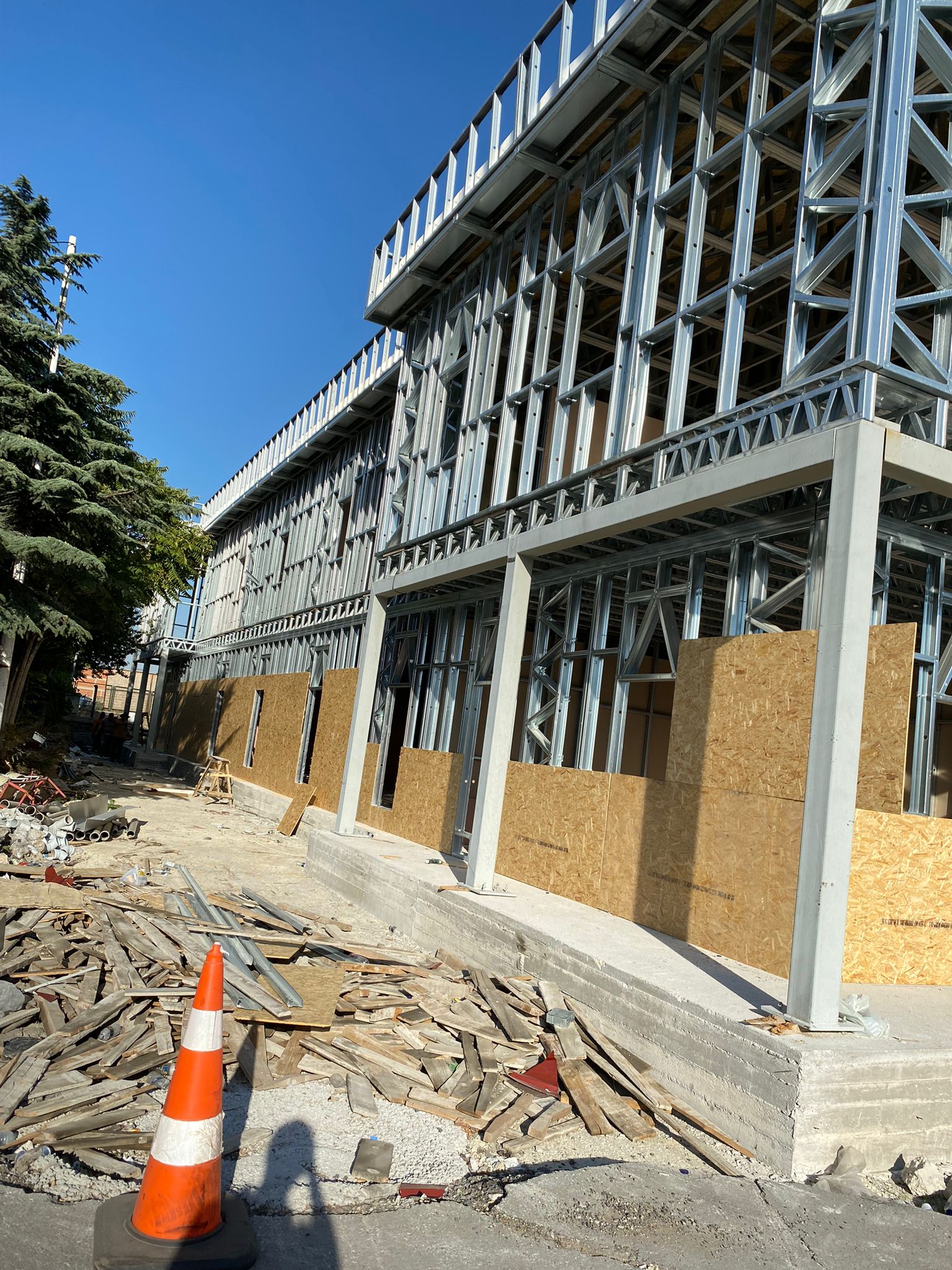 Dış Cephe Kompozit Deck Kaplama Uygulaması - Görsel 3